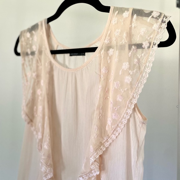 Vero Moda Pink Sheer Frilly Blouse - Picture 2 of 5